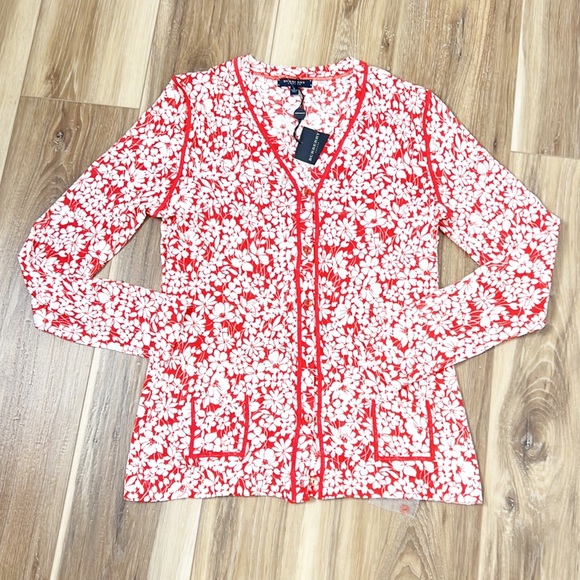 Burberry Floral Button Down Top - Picture 12 of 16